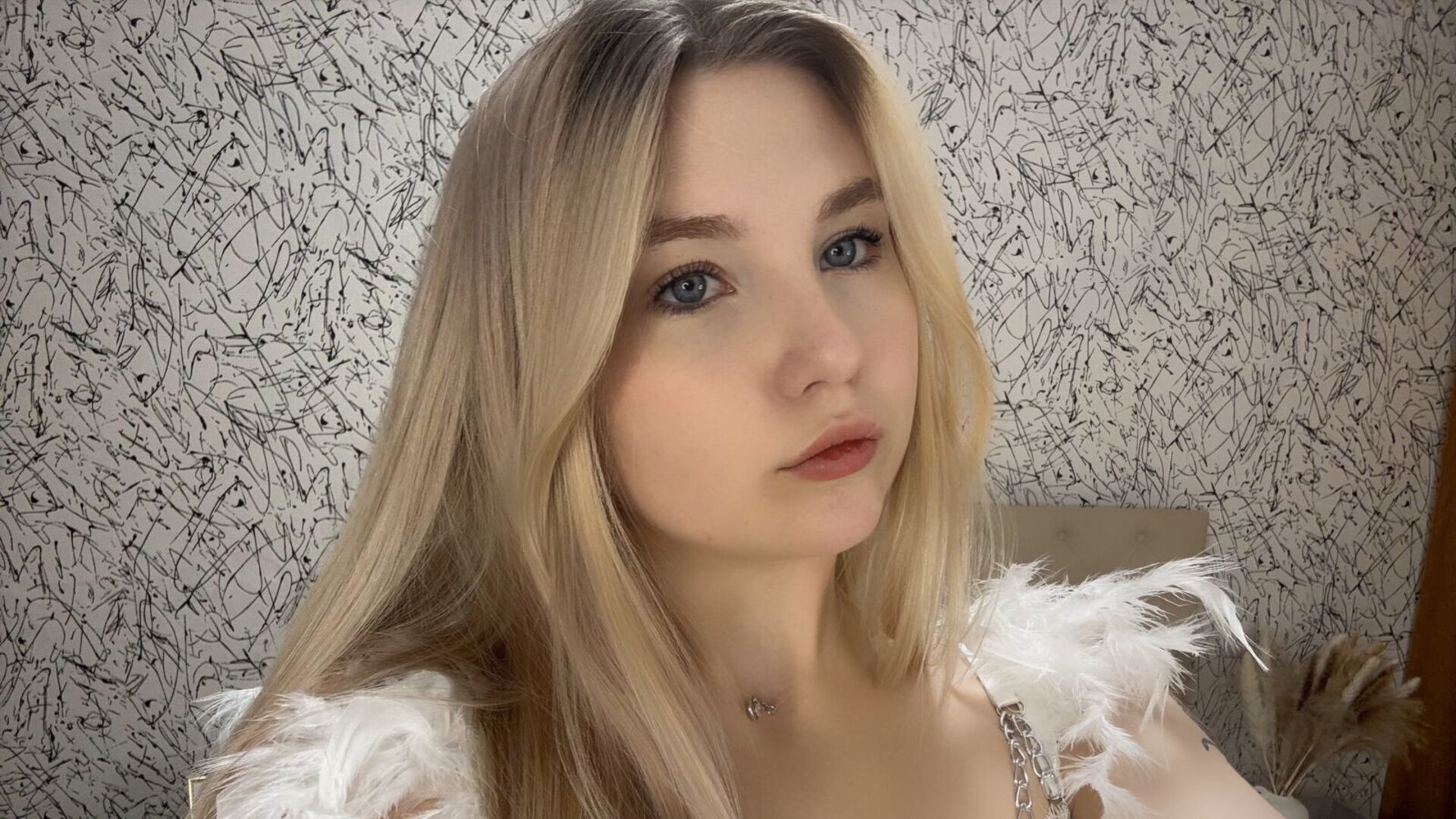 Join AdeleWalker’s Live Webcam Show