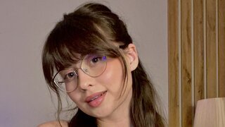 Join AitanaMagic’s Live Webcam Show