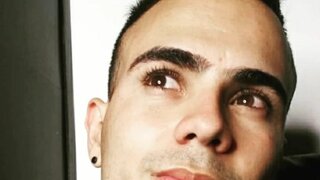 Join AlbertoZuluaga’s Live Webcam Show