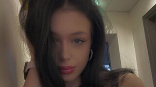 Join AngelLemony’s Live Webcam Show