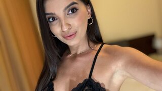 Join BryannaRose’s Live Webcam Show