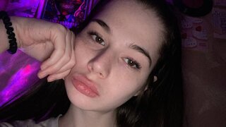 Join ChelseaDudley’s Live Webcam Show