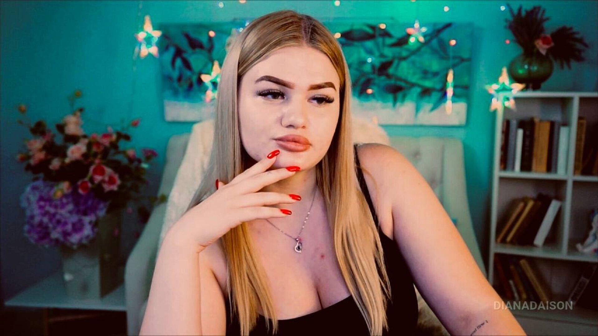 Join DianaDaison’s Live Webcam Show