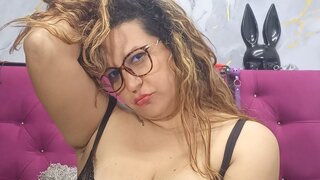 Join DulceGoez’s Live Webcam Show