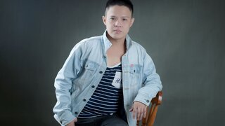 Join EduardTomas’s Live Webcam Show