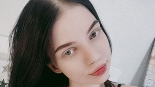 Join ElswythCurvey’s Live Webcam Show