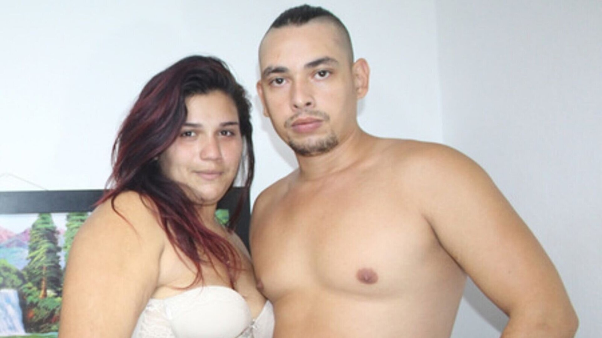 Join EmilyAndYordan’s Live Webcam Show