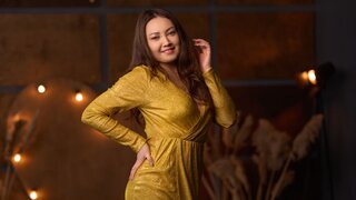 Join EmilyArthurs’s Live Webcam Show