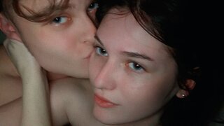 Join EveeAndMike’s Live Webcam Show