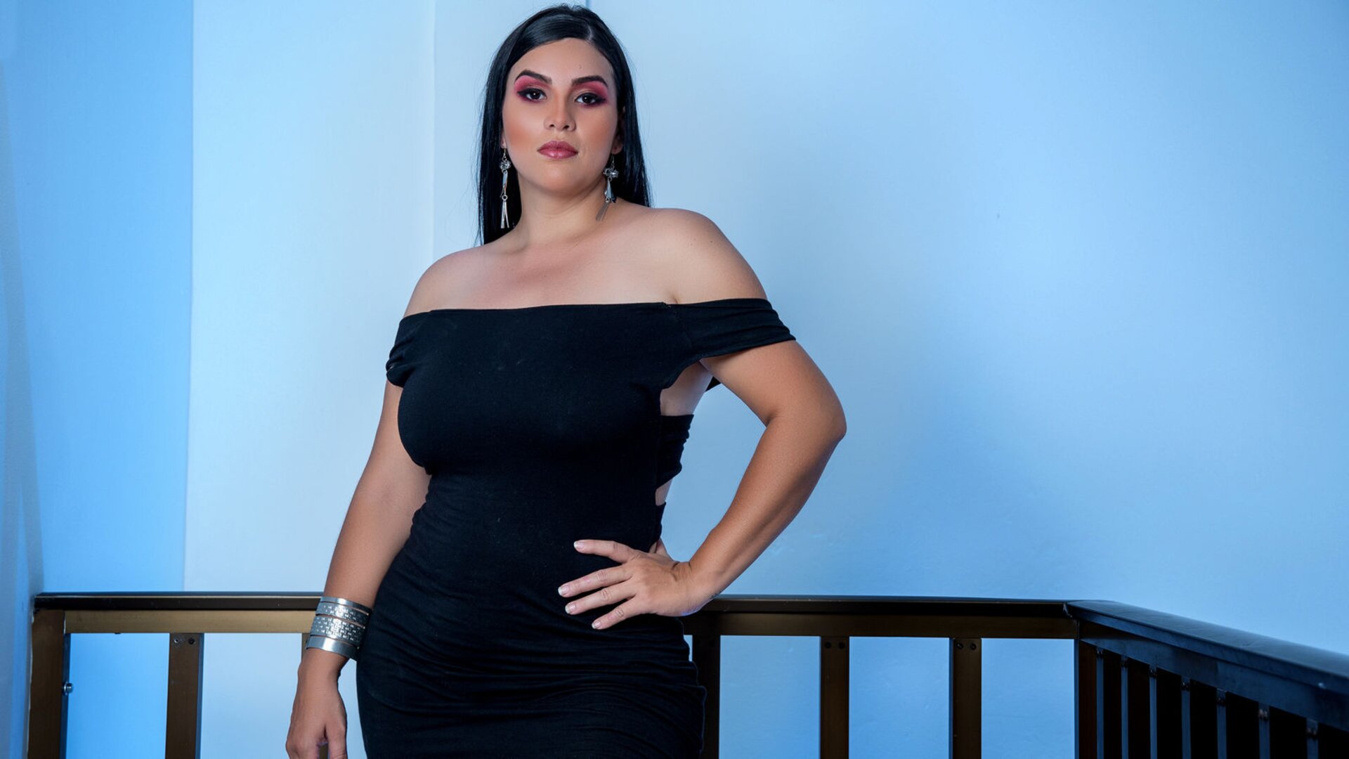 Join JeniferGonzales’s Live Webcam Show
