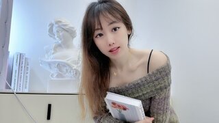Join JoanEileen’s Live Webcam Show