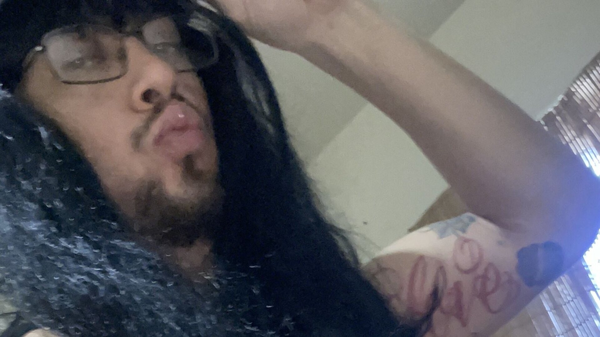 Join JoshTiffany’s Live Webcam Show