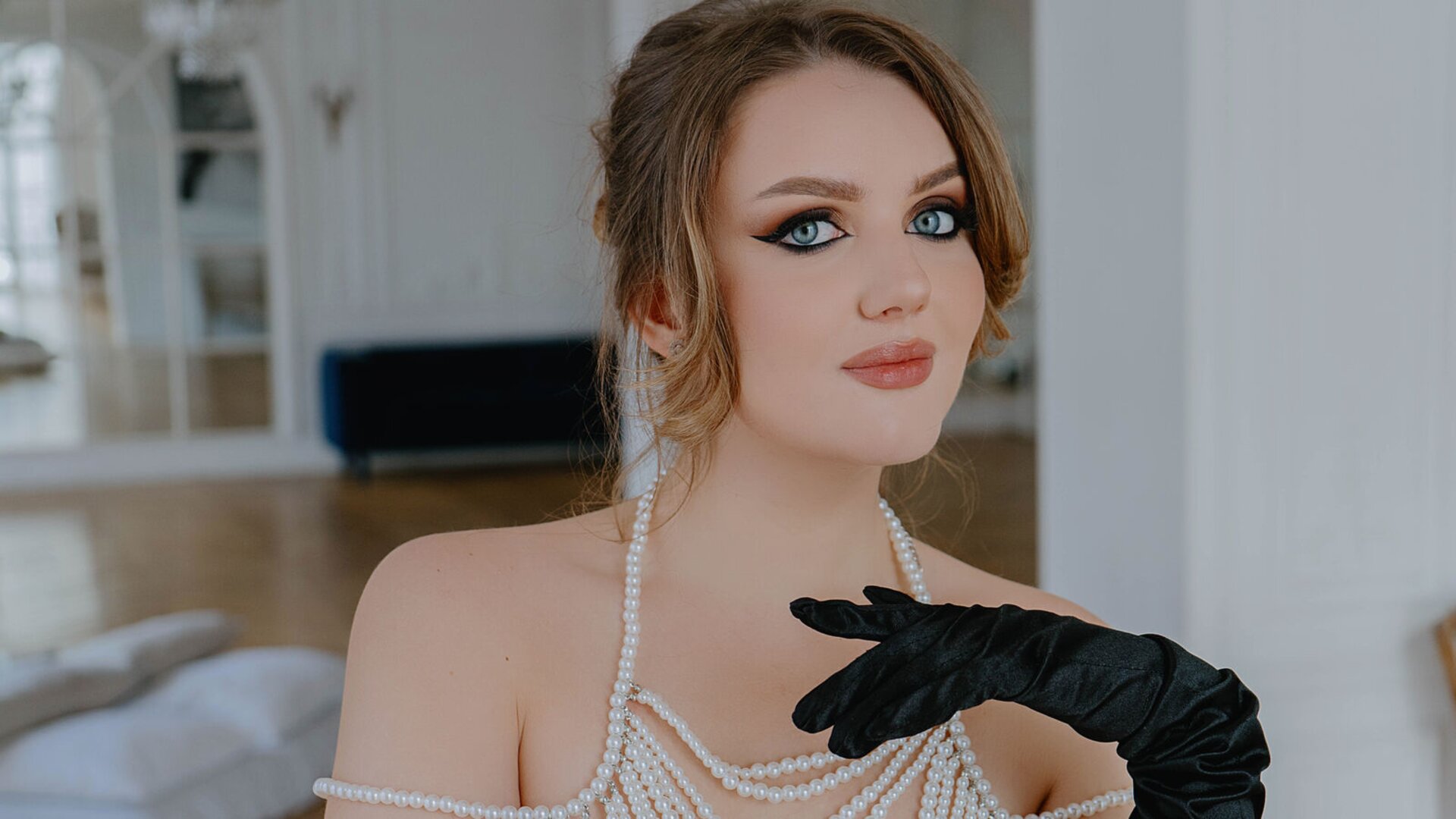 Join KatyaBells’s Live Webcam Show