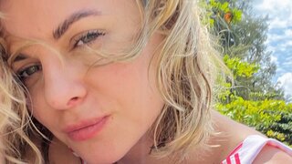 Join KittyIffy’s Live Webcam Show