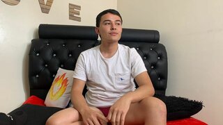 Join LiamBackster’s Live Webcam Show