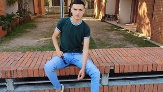 Join LiamEdwards’s Live Webcam Show