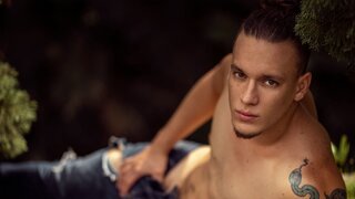 Join LiamForeman’s Live Webcam Show