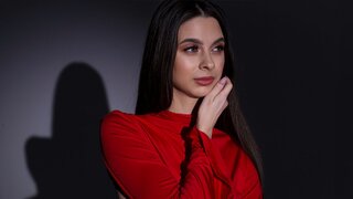 Join LillyGrays’s Live Webcam Show