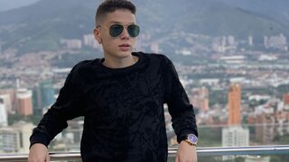 Join LucianoJimenez’s Live Webcam Show