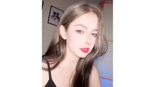 Join LunaMorries’s Live Webcam Show