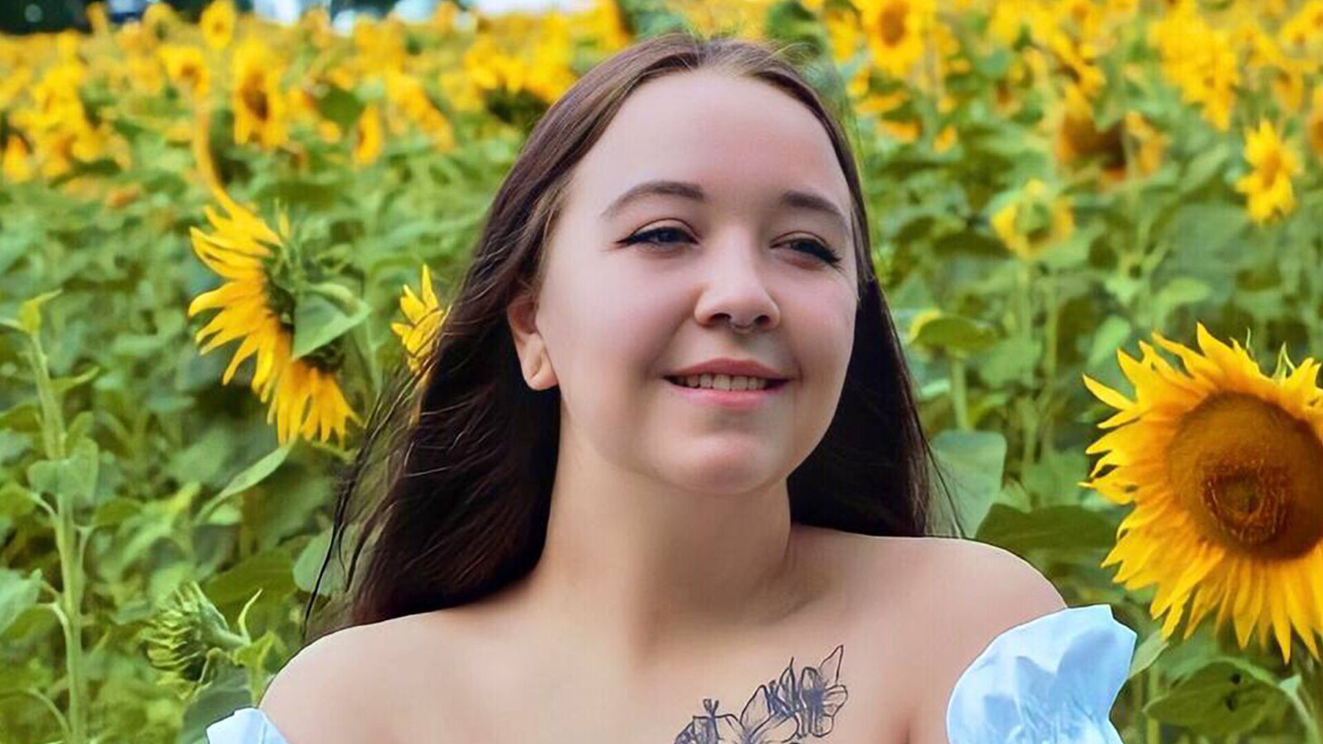 Join MaddiLoft’s Live Webcam Show