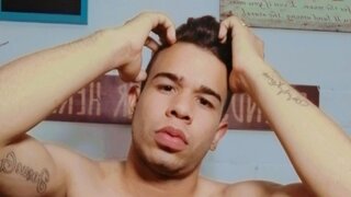 Join ManuelPeter’s Live Webcam Show