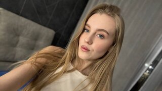 Join MargoRiter’s Live Webcam Show