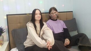 Join MargoandIsaac’s Live Webcam Show