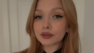 Join MaryLeens’s Live Webcam Show