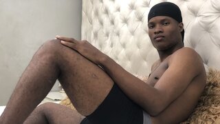 Join MiguelAngelxl’s Live Webcam Show