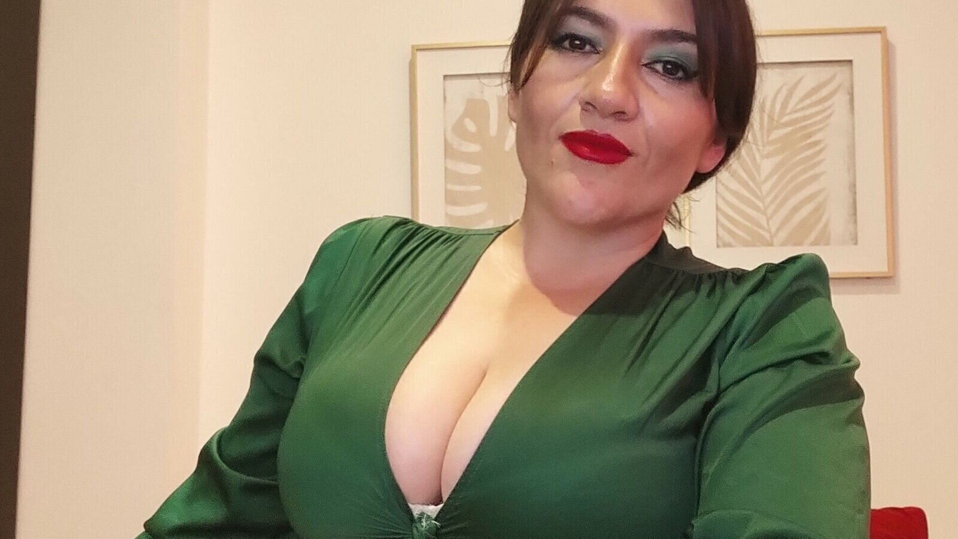 Join MirandaKlosh’s Live Webcam Show