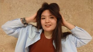 Join MoireHewlett’s Live Webcam Show