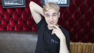 Join MorfinStar’s Live Webcam Show