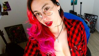 Join NatashaLau’s Live Webcam Show