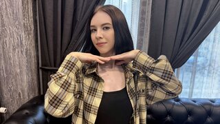 Join PaulaRavens’s Live Webcam Show