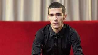 Join PeterBarrett’s Live Webcam Show