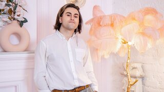 Join QuentinSwon’s Live Webcam Show