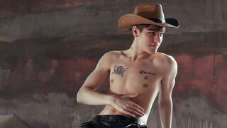 Join RyanTref’s Live Webcam Show