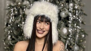 Join SakuraAckerman’s Live Webcam Show