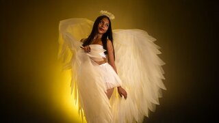 Join SofiaSackerz’s Live Webcam Show