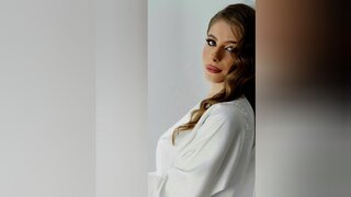 Join SofiaVosei’s Live Webcam Show