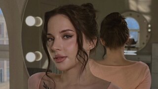 Join SophieEverly’s Live Webcam Show