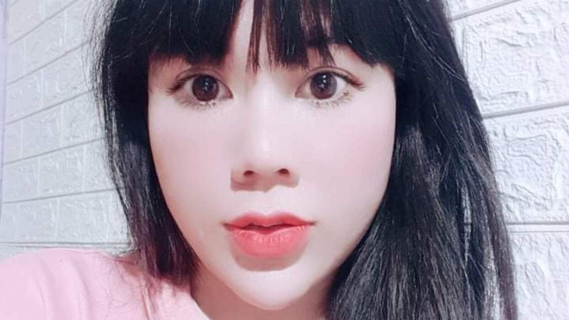Join SuliNguyen’s Live Webcam Show