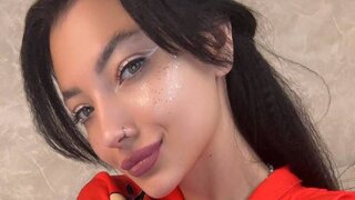 Join SunnBlincoe’s Live Webcam Show