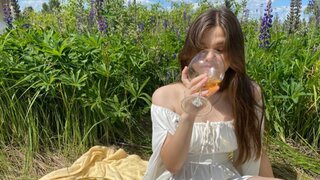 Join VanessaAlfred’s Live Webcam Show