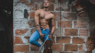 Join kenZaenzz’s Live Webcam Show